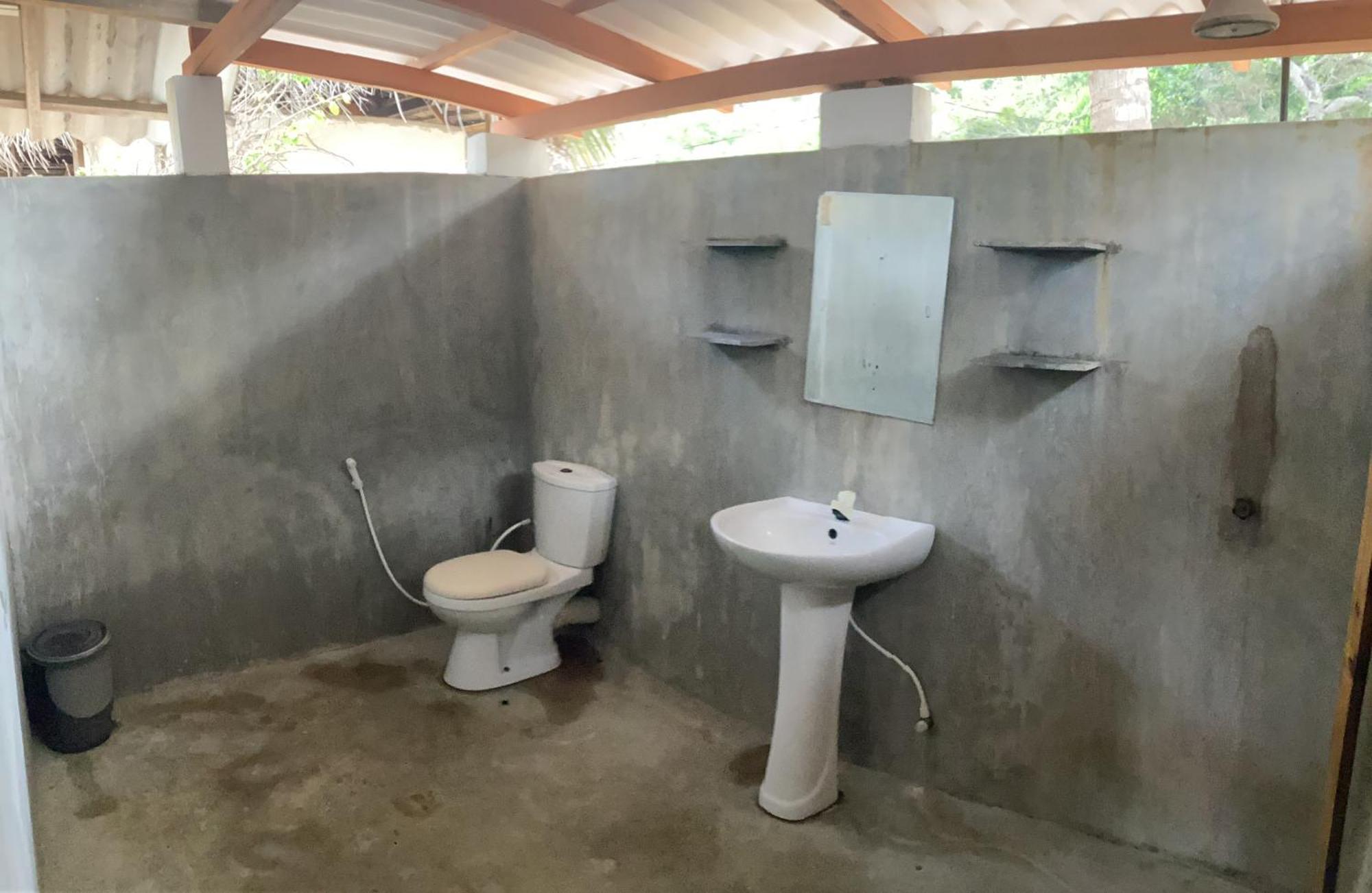 Upali Beach Surf Resort & Cafe Vịnh Arugam Ngoại thất bức ảnh